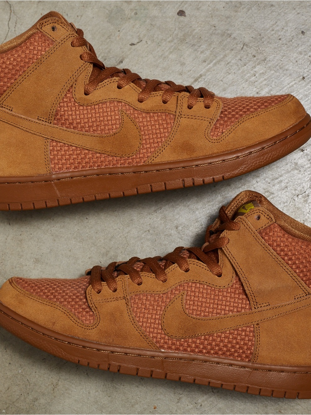 Nike SB Dunk High Premium ‘Ale Brown’